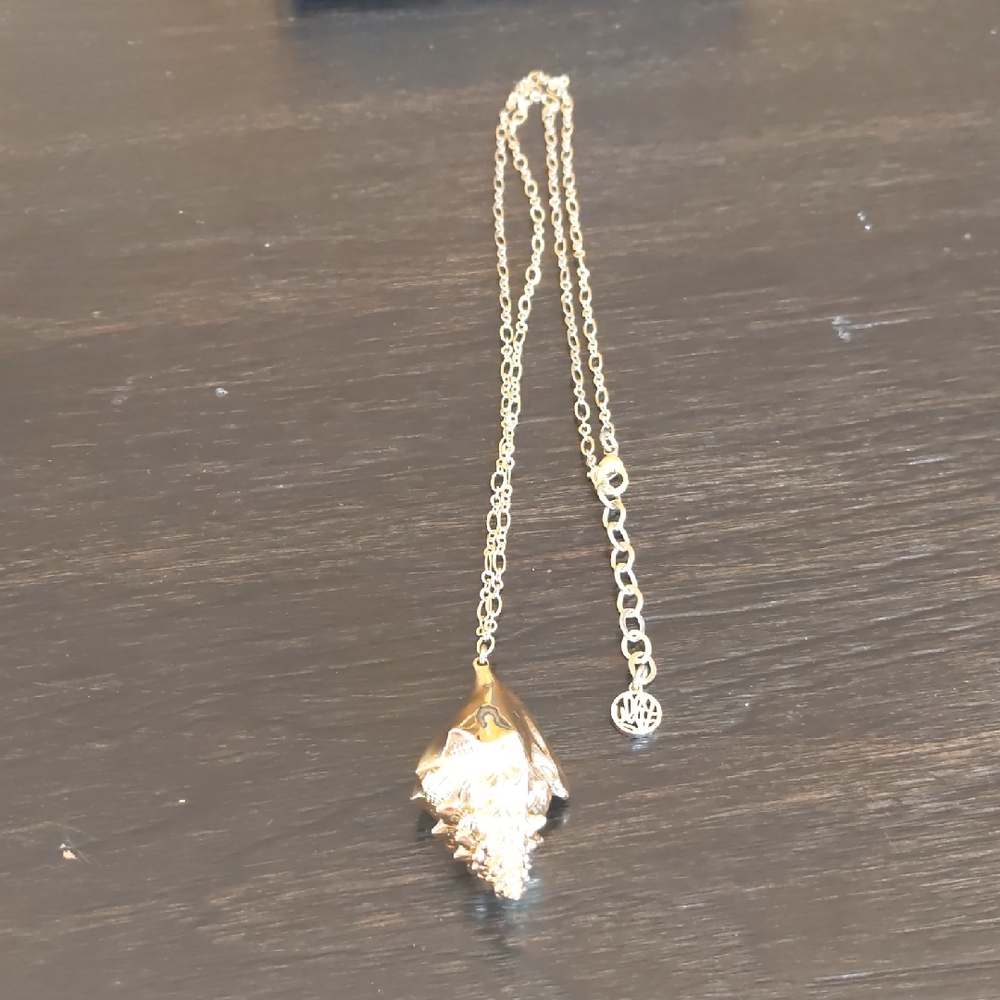 Lilly Pulitzer Surf Conch Shell Charm Chain Necklace